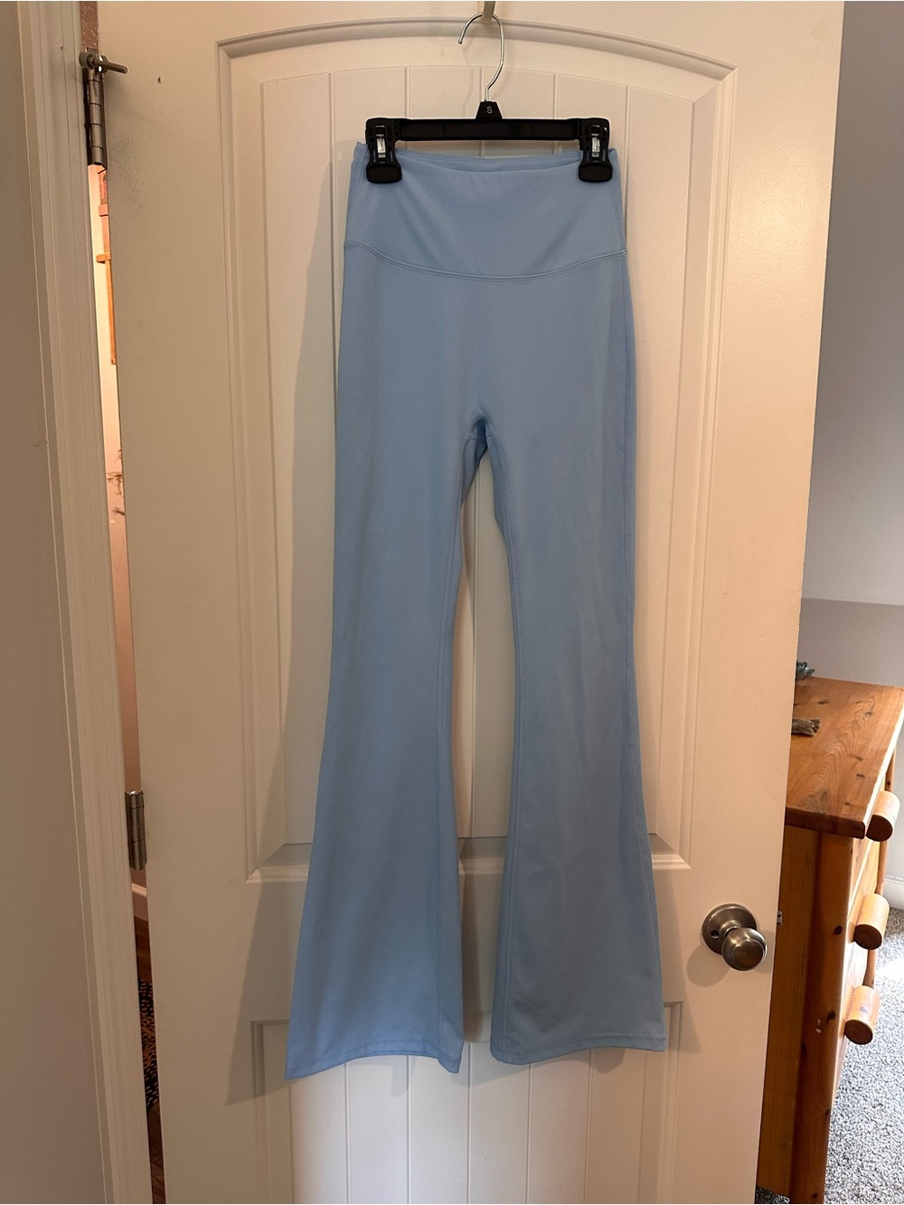High-Waist Light Blue Flare Leggings